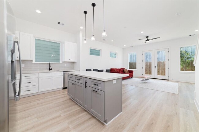 Building Photo - 3444 Bolin Rd
