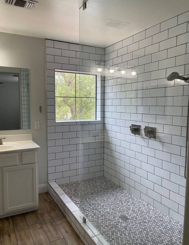 Building Photo - 3 BD IN POWER RANCH