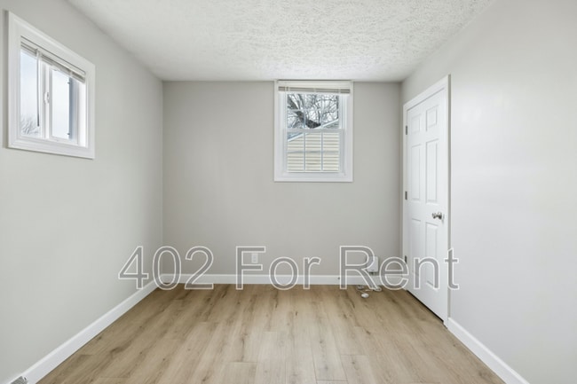 Building Photo - 3111 S 40th St