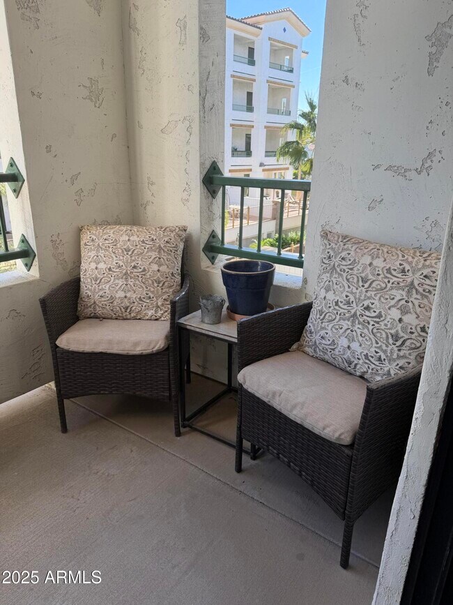 Building Photo - 2511 W Queen Creek Rd