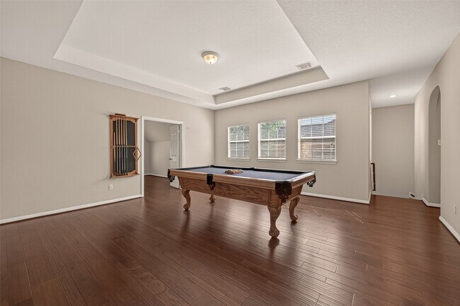 Building Photo - 8110 Clearwater Crossing