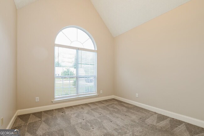 Building Photo - 208 Pebble Creek Dr