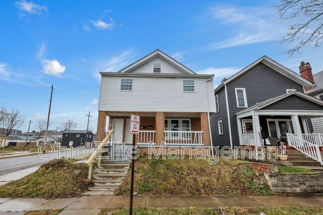 Building Photo - 85 1/2 S Wheatland Ave