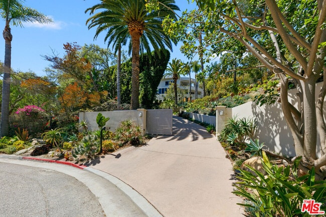 Building Photo - 28177 Rey De Copas Ln