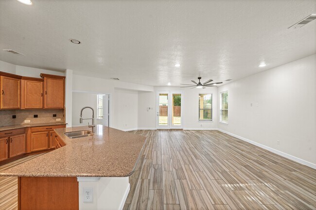 Building Photo - 15623 Harris Canyon Ln
