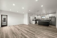 Building Photo - 1920 S Sherbourne Dr