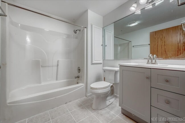 Building Photo - 1041 Susan Collins Ln