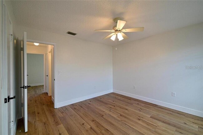 Building Photo - 4110 38th Ave W