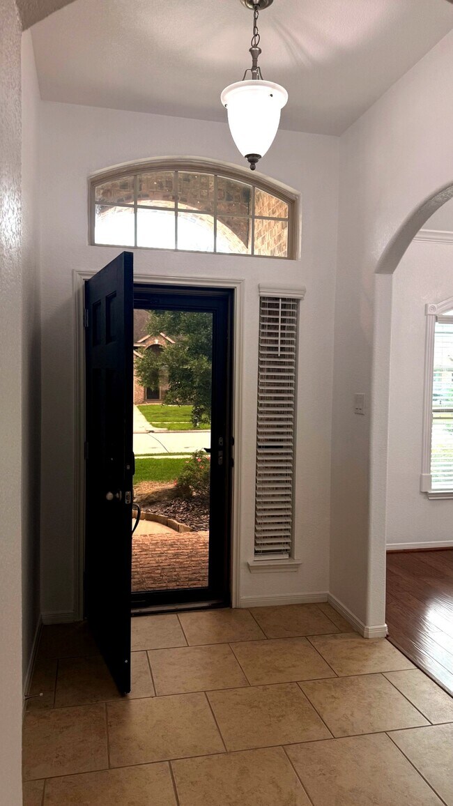 Building Photo - 5318 Claymore Meadow Ln