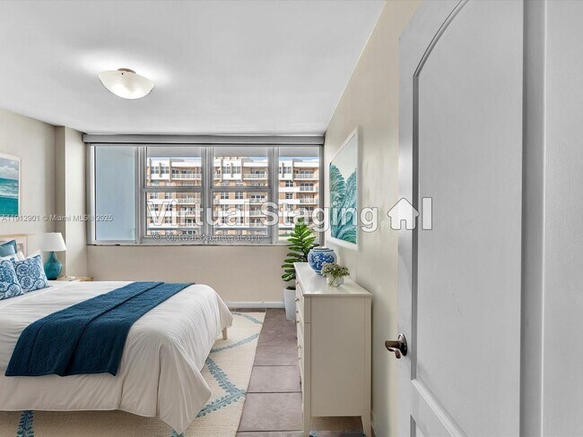 Building Photo - 2030 S Ocean Dr