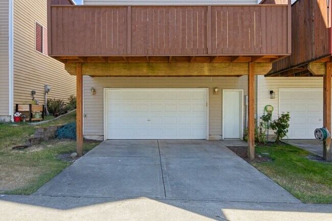 Building Photo - 8436 14th Ave SE