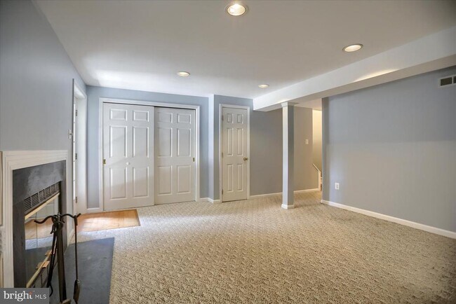 Building Photo - 437 Ashton Ln