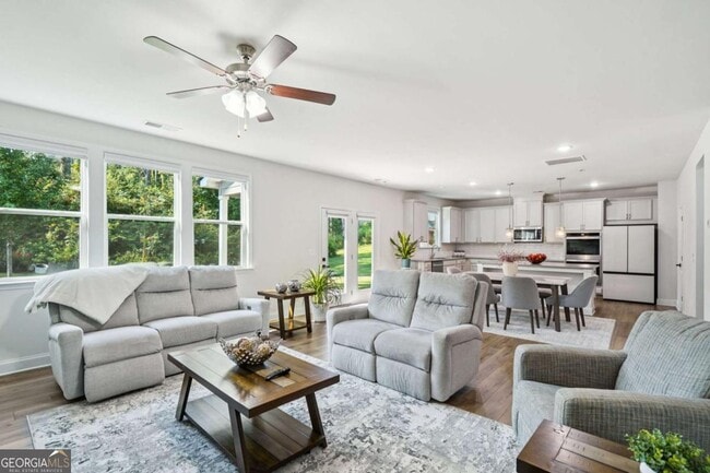 Building Photo - 2424 Pinnae Pl