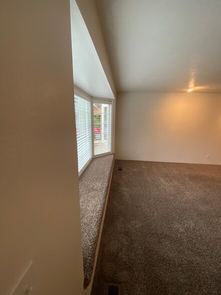 Building Photo - 1248 Piper Ln