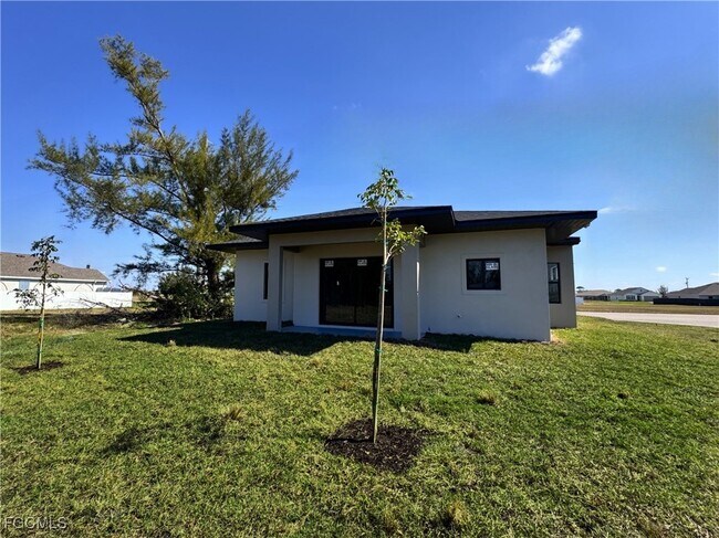 Building Photo - 1114 El Dorado Blvd N