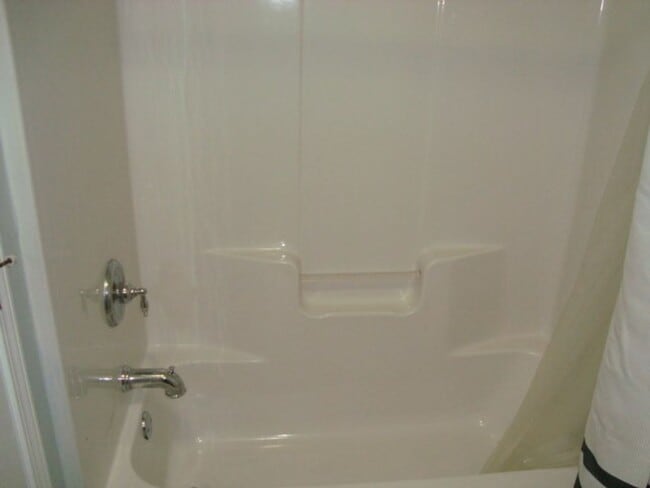 Building Photo - Ready to Rent!