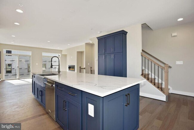 Building Photo - 22958 Clarence Walk Ter