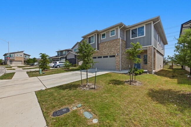 Building Photo - 7511 Traylor Cv