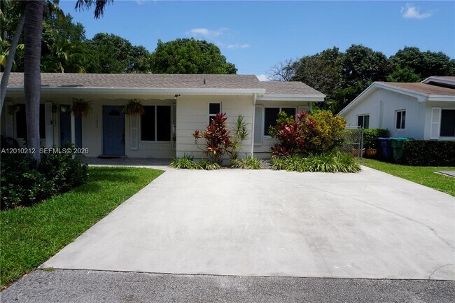 Building Photo - 11043 SW 79th Ave