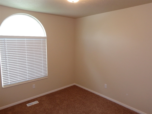 Building Photo - 2964 S Fetzer Dr