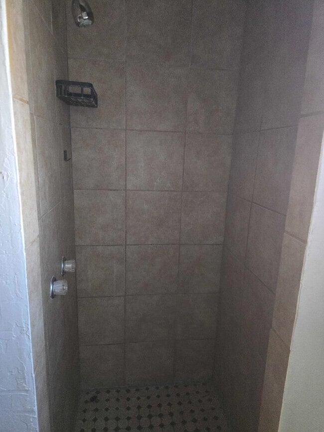 Building Photo - 501 Prospect St