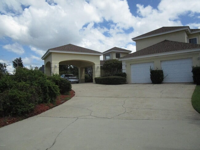 Building Photo - 631 Amberjack Dr