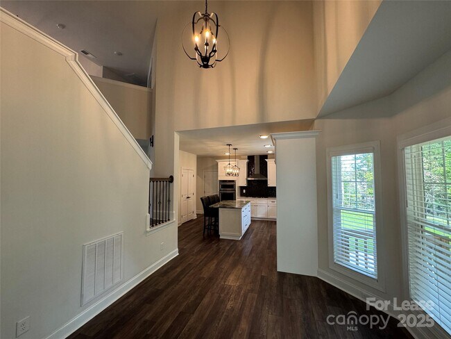 Building Photo - 3011 Waxhaw Crossing Dr