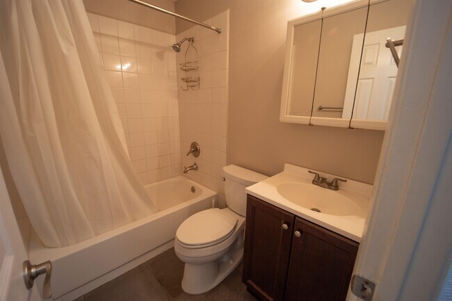 Building Photo - 6498 Brevard St