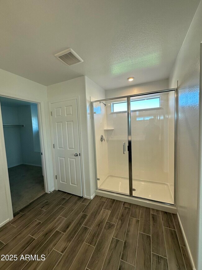 Building Photo - 13330 W Eagle Feather Rd