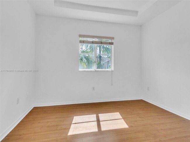Building Photo - 8432 NW 107th Ct