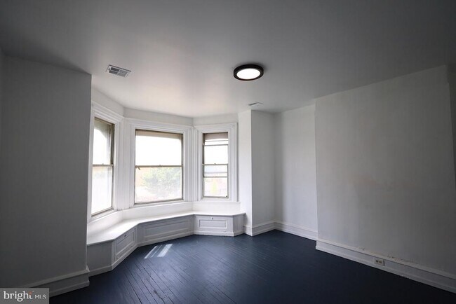 Building Photo - 5321 Baltimore Ave