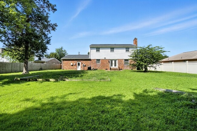 Building Photo - 24 Bohnert Dr