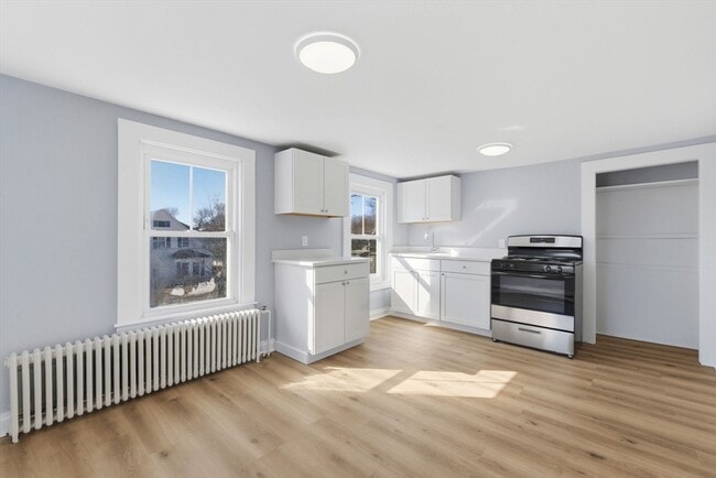 Building Photo - 48 Walker St