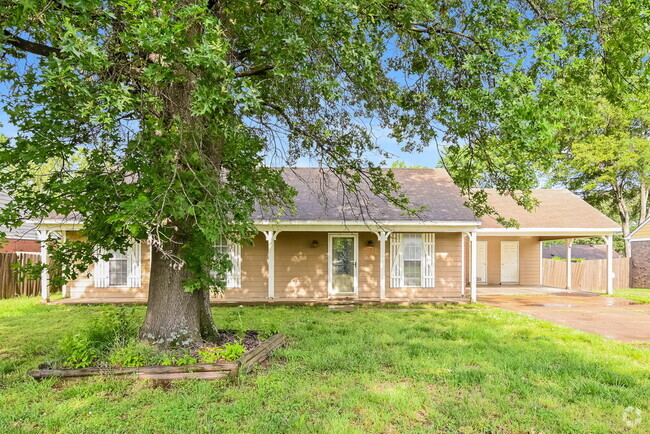 Building Photo - 7083 Layne Dr
