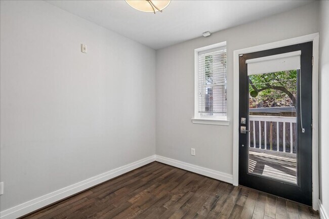 Building Photo - RAZDCPROPERTIES TRUST