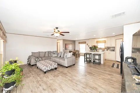 Building Photo - 70 Gallinas Crk Rd