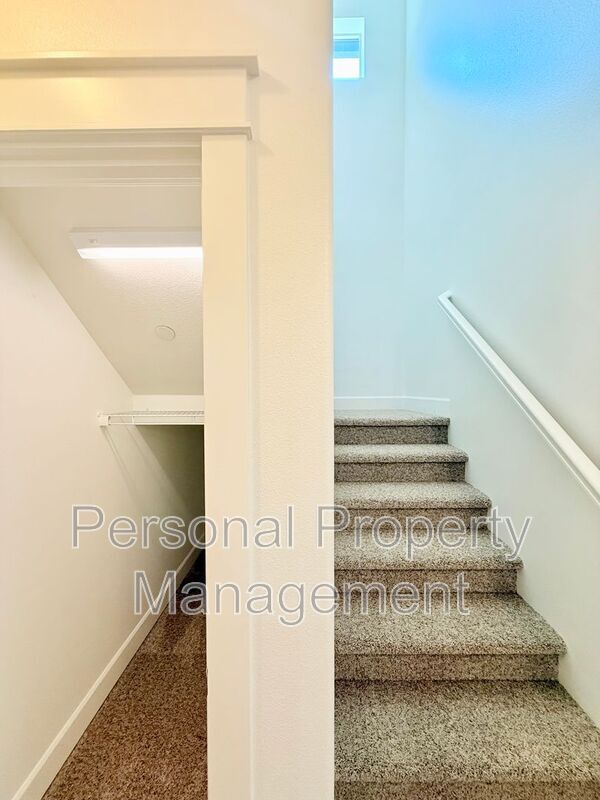 Building Photo - 3326 NW 47th Dr