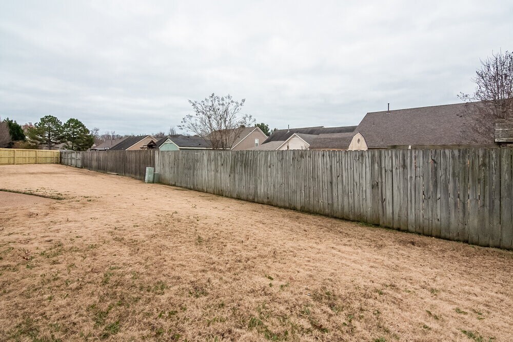 Building Photo - 11629 Leewood Dr