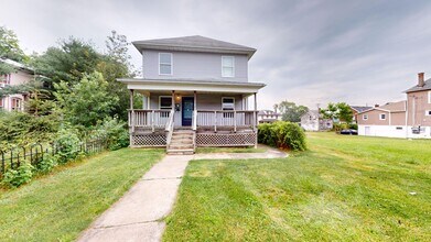 Building Photo - 230 W 3rd St