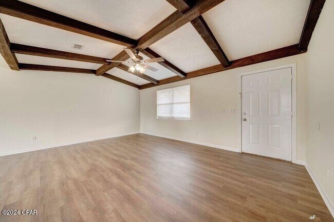 Building Photo - 310 Missouri Ave