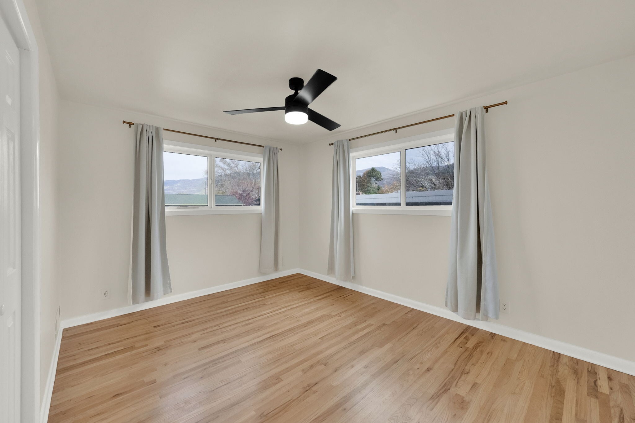 Building Photo - 60 E 1700 S