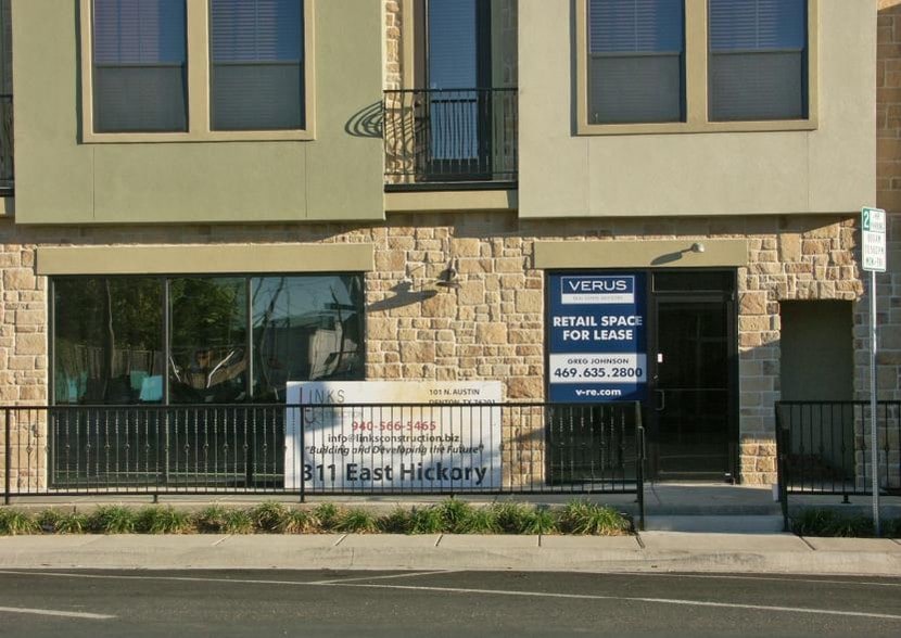 Building Photo - Hickory Lofts