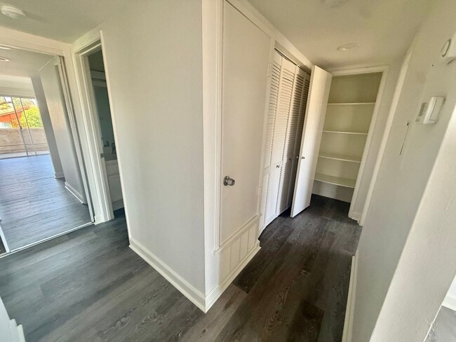 Building Photo - Beautiful 2 bed/2 bath in Vista!