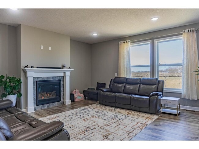 Building Photo - 1582 Edgebrook Ln