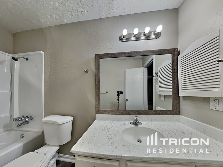 Building Photo - 20243 Smithfield Crossing Ln