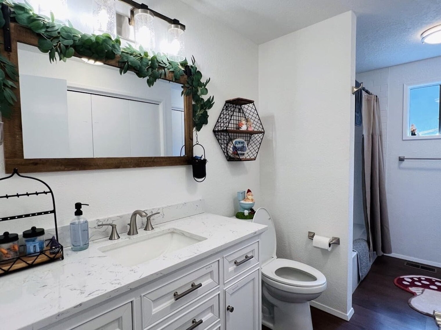 Building Photo - 26928 WA-525