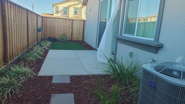 Building Photo - 7313 Umberto Pl