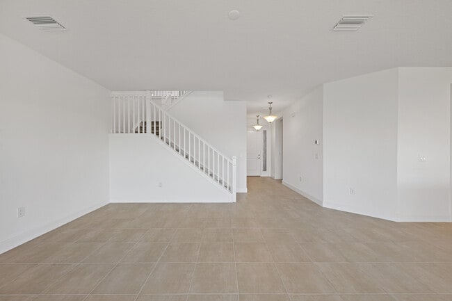 Building Photo - Tamarind Grove Lane