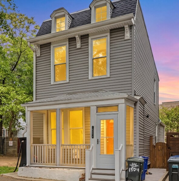 Building Photo - 1504 Gales St NE