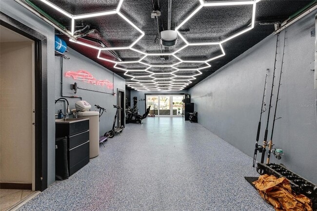 Building Photo - 222 Skiff Point